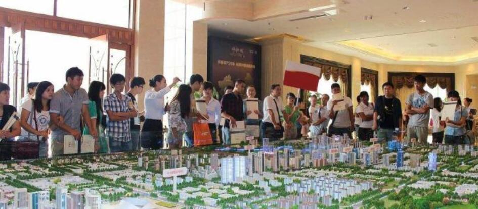 離職銷售說出為何新樓盤開盤總是人滿為患？(圖1)