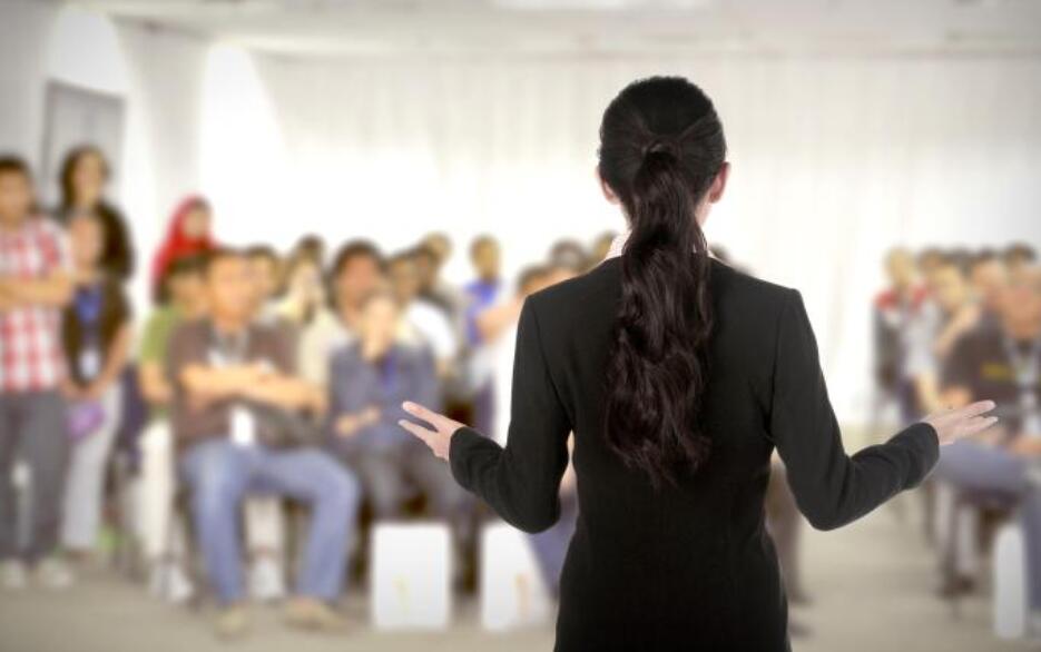 想離職的為何連朋友圈都不敢發(fā)呢？(圖1)