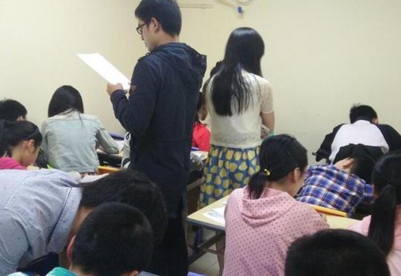 2021年教培人才離職待業(yè)人數(shù)過半是真的嗎？(圖1)