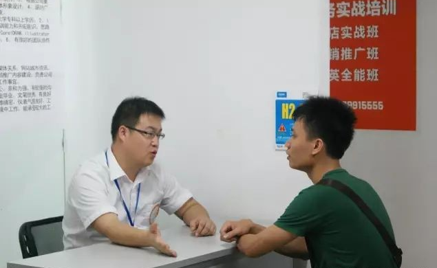 一名收入低微的農(nóng)民工離職體驗(yàn)(圖1) 一名收入低微的農(nóng)民工離職體驗(yàn)(圖1)