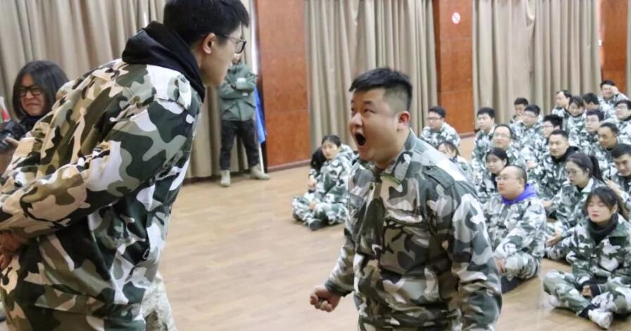 前三名業(yè)績的老業(yè)務(wù)員為什么團(tuán)建時候選擇離職呢？(圖1)