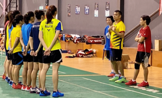 羽毛球女雙打教練陳重名離職是真的嗎？(圖1)